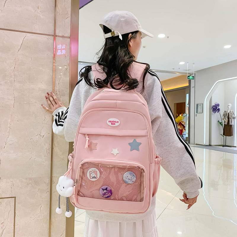 Japanese-style baggy pain bag backpack, large-capacity schoolbag for junior high school and senior high school students, casual backpack, travel and outings backpack Application Scenario