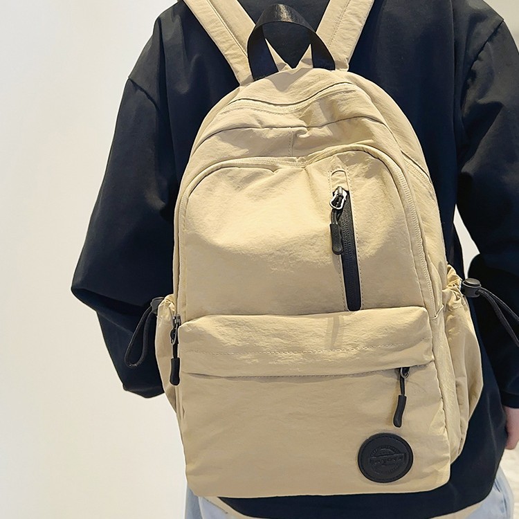New trendy backpacks from Japan and South Korea, high school and college student backpacks, casual couple backpacks, large-capacity computer backpacks Application Scenario