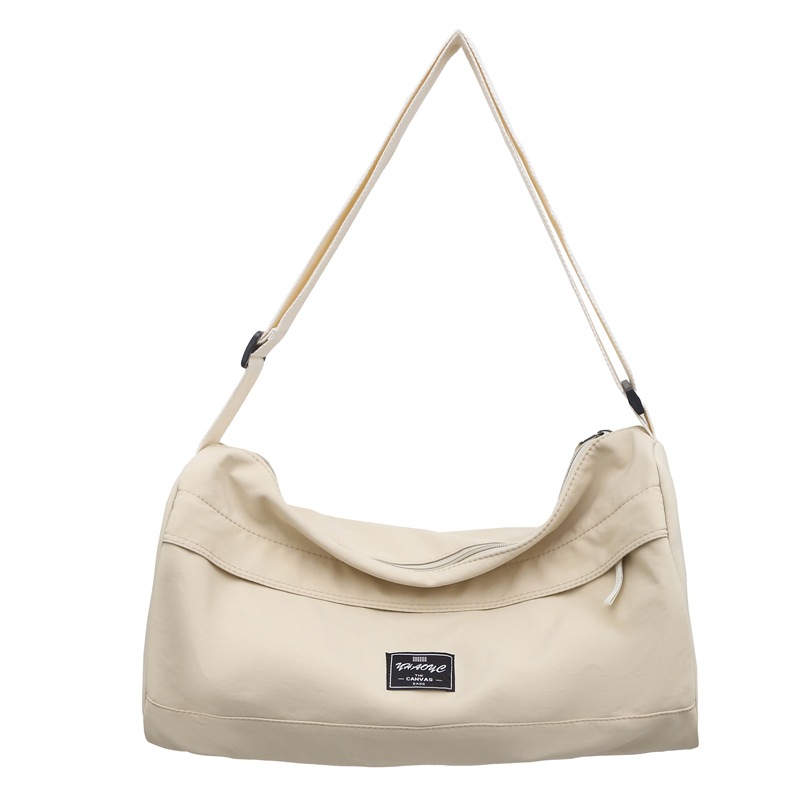 A unisex Japanese-style, simple and trendy single-shoulder bag, a new 2025 niche casual commuting crossbody bag Item Picture