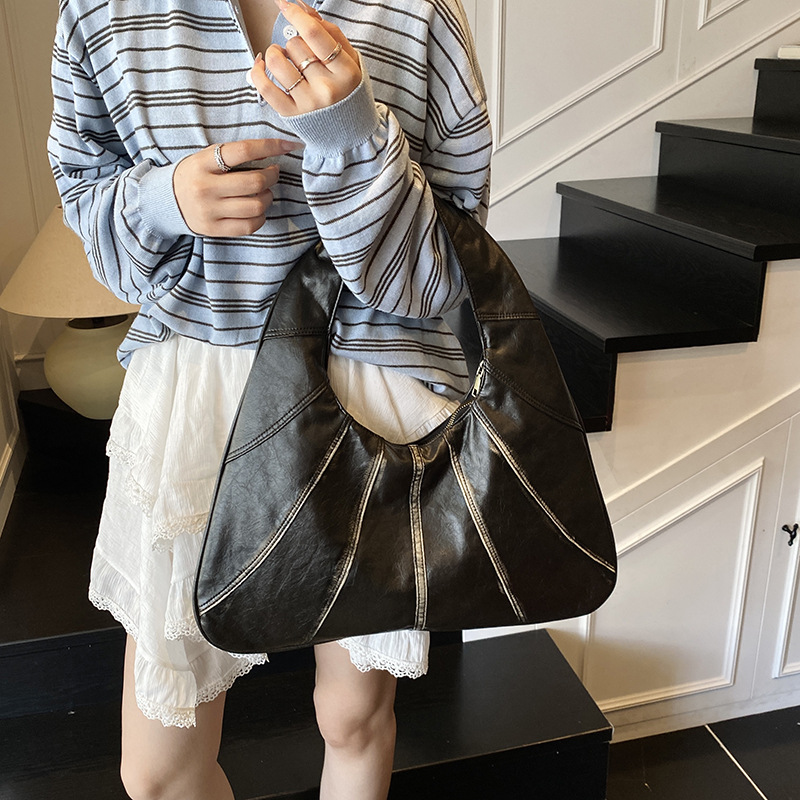 Cross-border 2025 New retro and fashionable large-capacity underarm bag for women, simple and elegant, casual and personalized single-shoulder bag details Picture