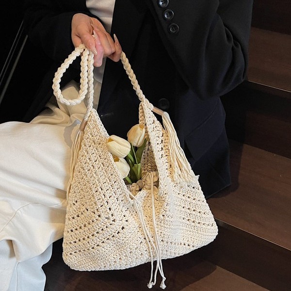 Summer hollowed-out single-shoulder bag, large-capacity commuting cotton rope woven bag, vacation and casual seaside bag, ladies' casual bag full figure