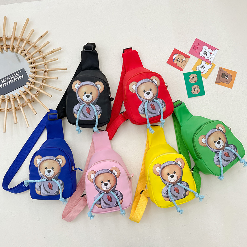 2025 New Summer cute bear baby crossbody bag, boys' and girls' chest bag, children's coin purse, children's bag full figure