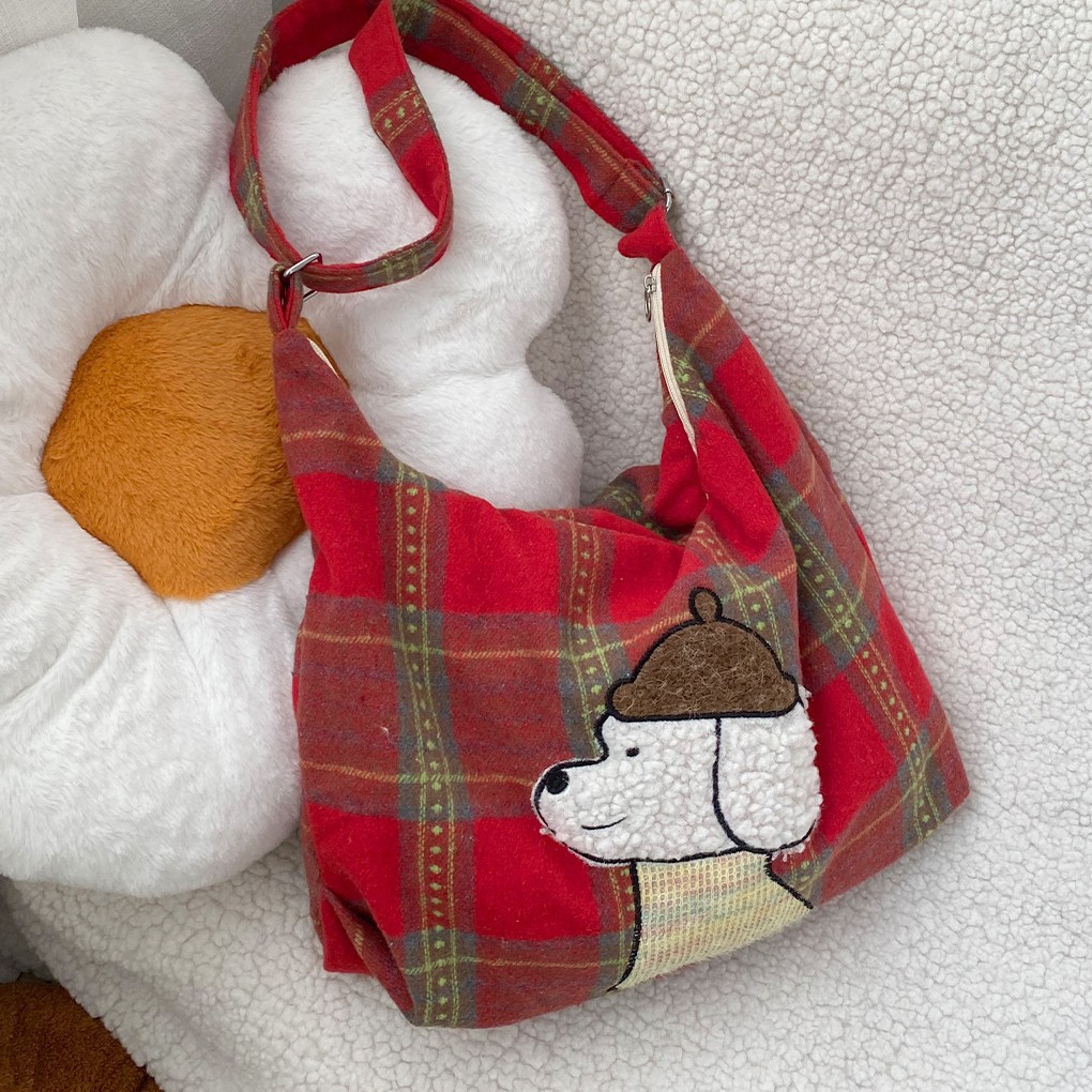 Christmas checkered puppy single-shoulder bag, women's large-capacity student tote bag, adjustable single-shoulder crossbody fabric bag, casual bag full figure