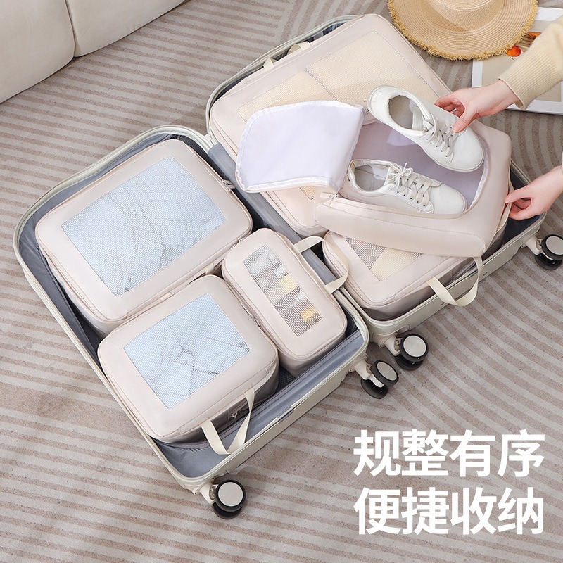 Wholesale of thickened and compressed travel storage bags, clothing sorting bags, digital toiletries, cosmetics and shoes sorting storage bags Application Scenario