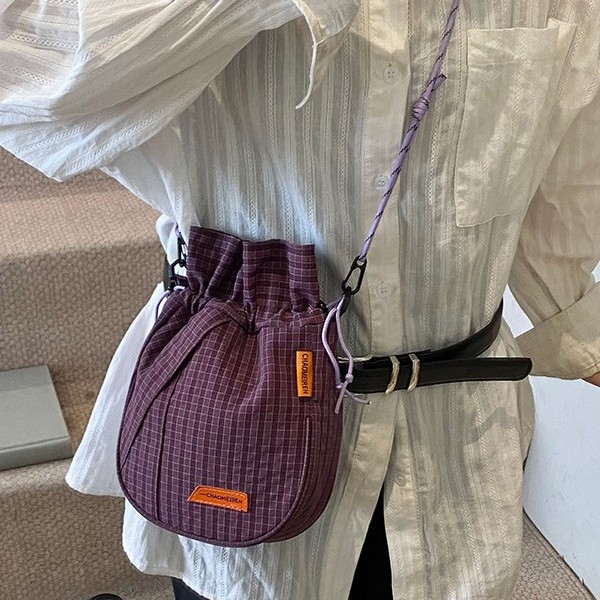 Drawstring drawstring small shoulder bag, loose change bag, outdoor storage bag, card case, portable crossbody bucket, mobile phone case, versatile, single-shoulder full figure