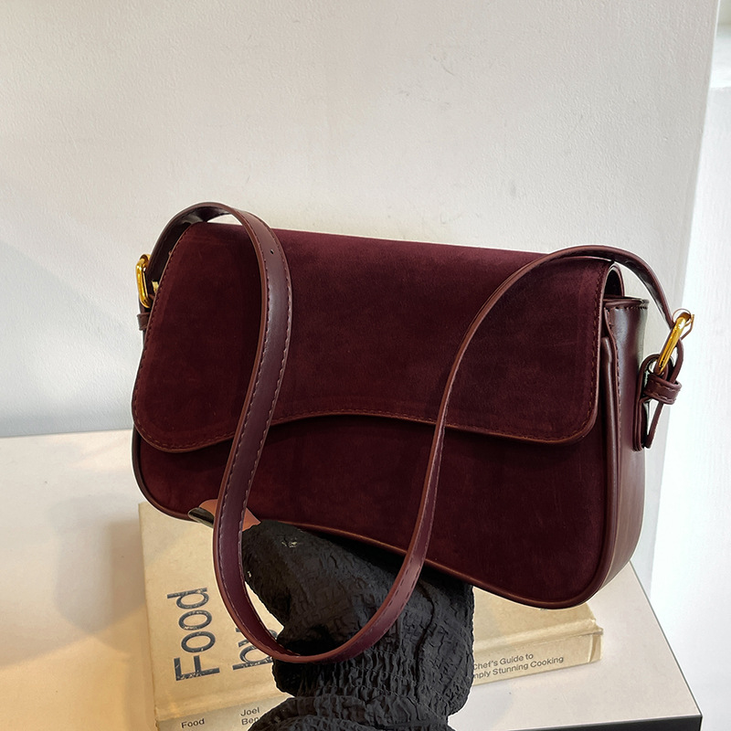Cross-border Women's bag 2024 New retro matte fashionable underarm bag, simple and trendy, versatile, hand-held crossbody small square bag full figure