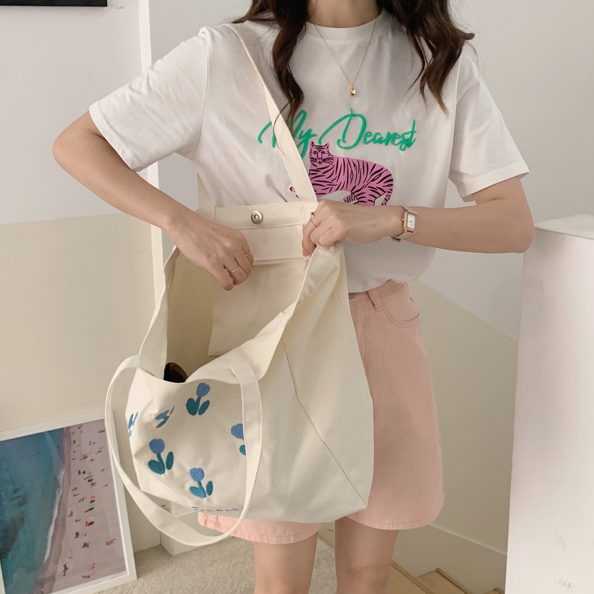 2581 Cute color-blocked tulip single-shoulder canvas bag, simple and fresh student tote bag for class Specification drawing