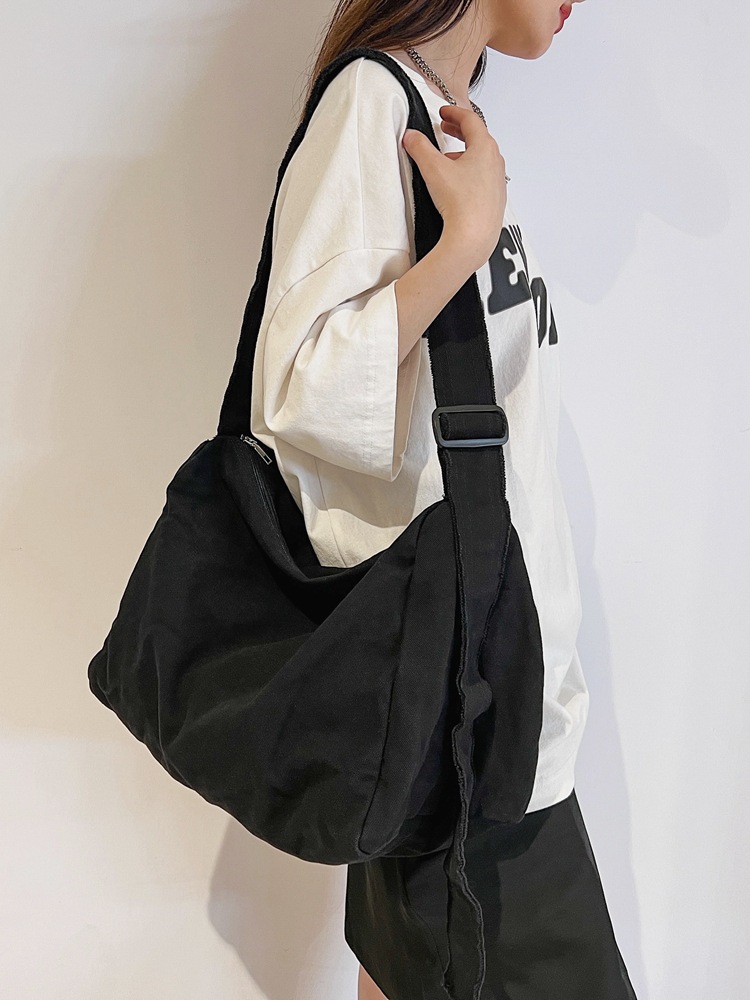 Japanese-style washed canvas single-shoulder bag for women, 2024 new ins solid color, simple and retro, casual crossbody bag for college students Specification drawing