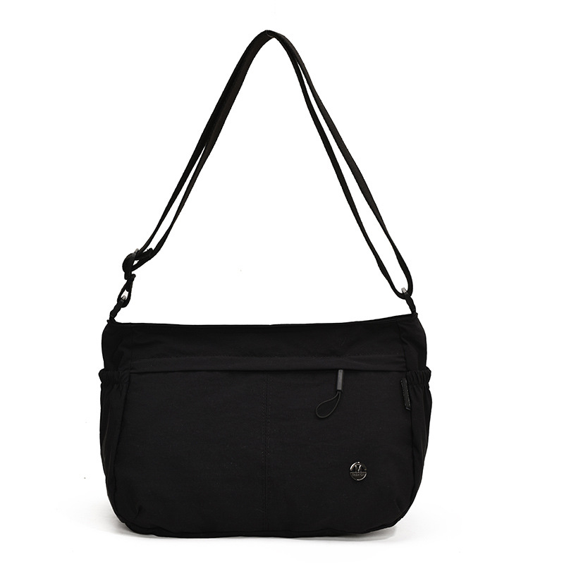 This simple and elegant crossbody bag is suitable for women's sports, lightweight, and has a large capacity. It is a versatile and casual single-shoulder bag for women Item Picture