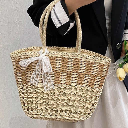 This is a new spring single-shoulder handbag featuring a fashionable and unique woven striped color-blocking silk scarf for women full figure