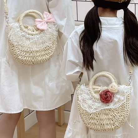 Sweet and cute lace straw woven handbag for women's summer 2025 new style seaside vacation casual beach woven bag details Picture