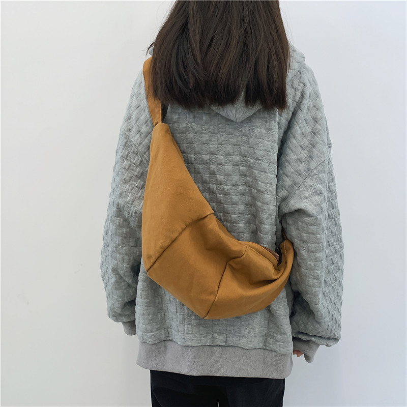 Crossbody bag, Japanese-style dumpling bag for women, casual and simple, artistic single-shoulder bag for college students, solid-color chest bag, washed canvas bag details Picture