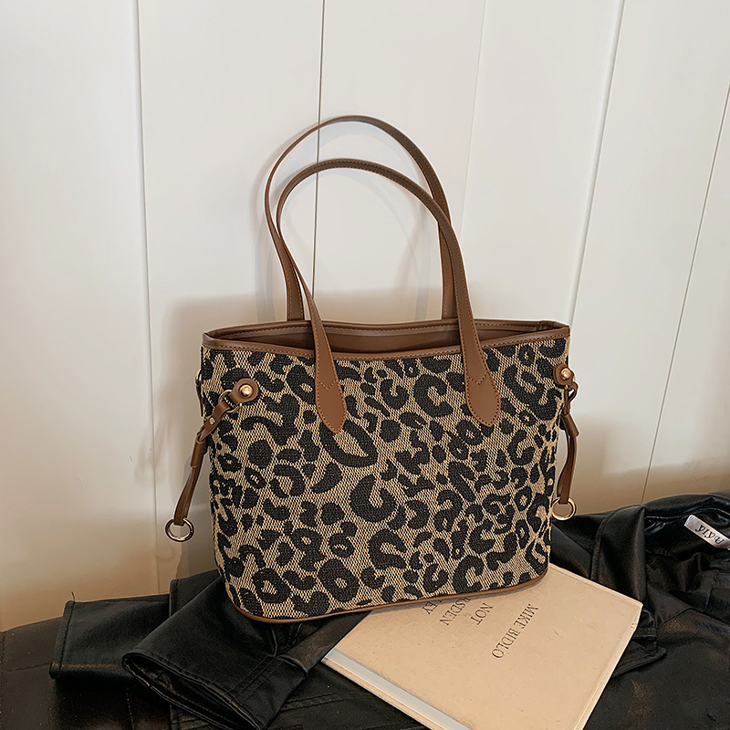 High-end leopard print large-capacity tote bag, new 2024 trendy and versatile commuter bag, single-shoulder bag for women Specification drawing