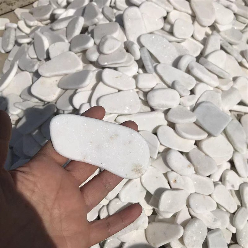 White regular round pieces of painting stones are in stock. Oval-shaped regular flat stones and pebbles are available for DIY painting rough stones Specification drawing