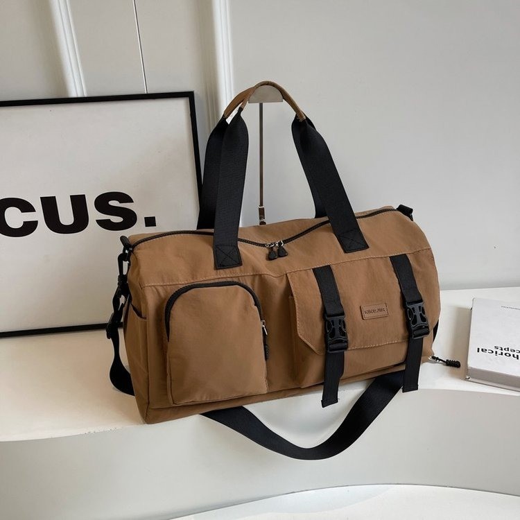 Customized hand-held travel bags for short business trips, lightweight luggage bags, large-capacity single-shoulder crossbody fitness bags with logo printing full figure