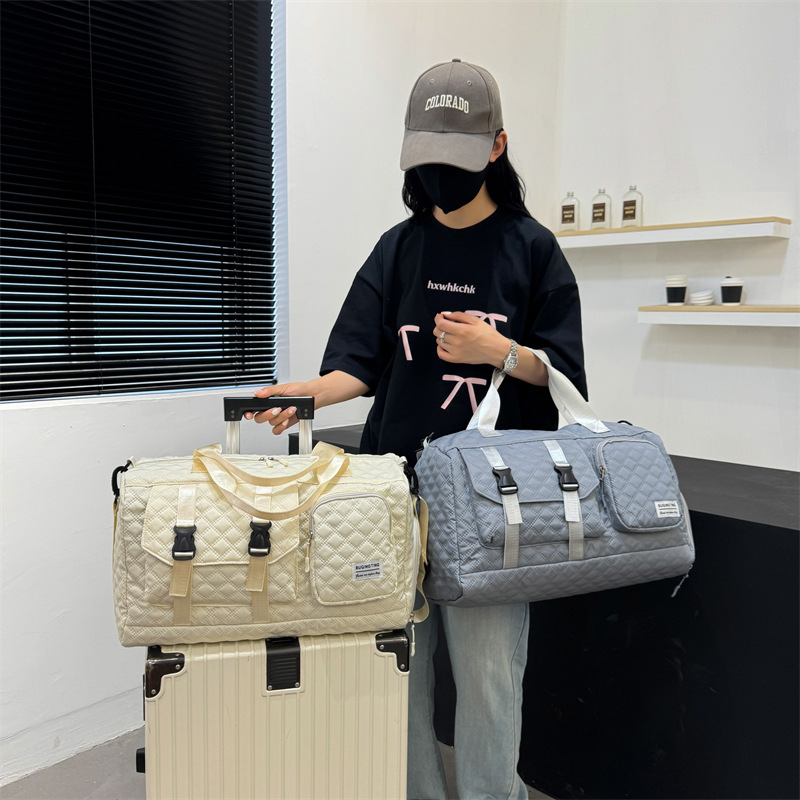 New dry-wet separation luggage bag with a drawstring, large-capacity travel bag, multi-functional single-shoulder sports and fitness bag for women details Picture