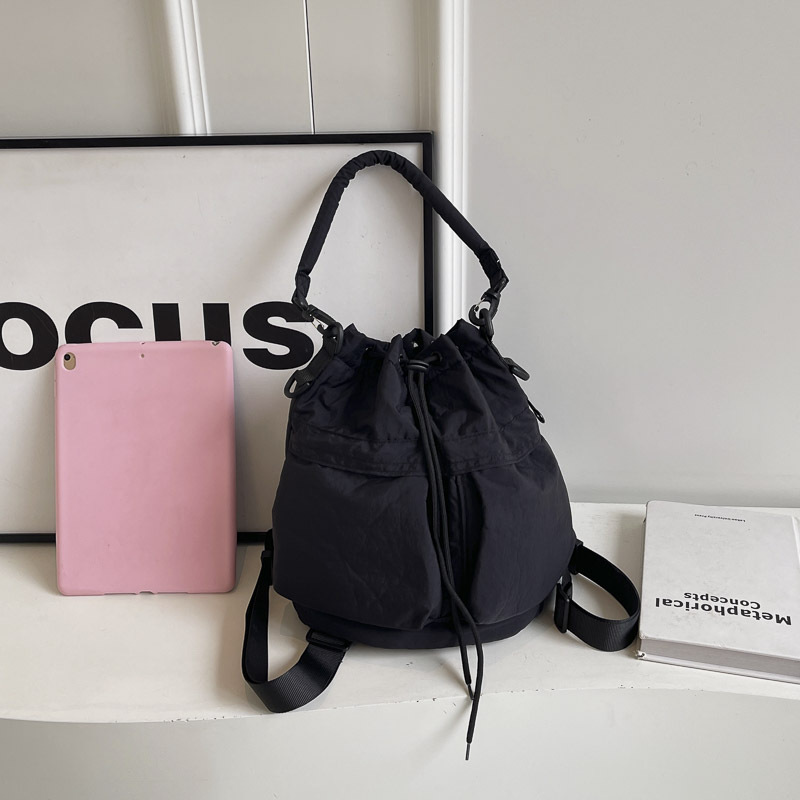 Cross-border women's single-shoulder bag, a trendy large-capacity hand-held crossbody women's bag, a casual and fashionable bag for women with multiple carrying methods Specification drawing