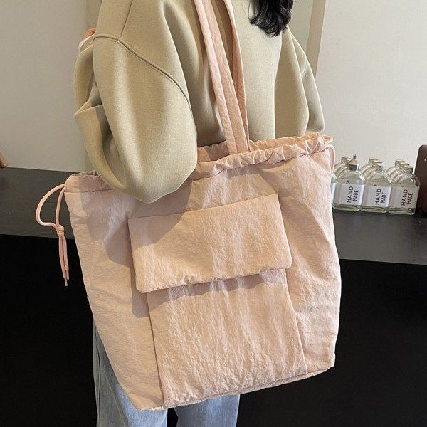 New spring and summer large-capacity tote bag for commuting, high appearance level, underarm single-shoulder bag, simple and versatile, fresh solid color bag Specification drawing