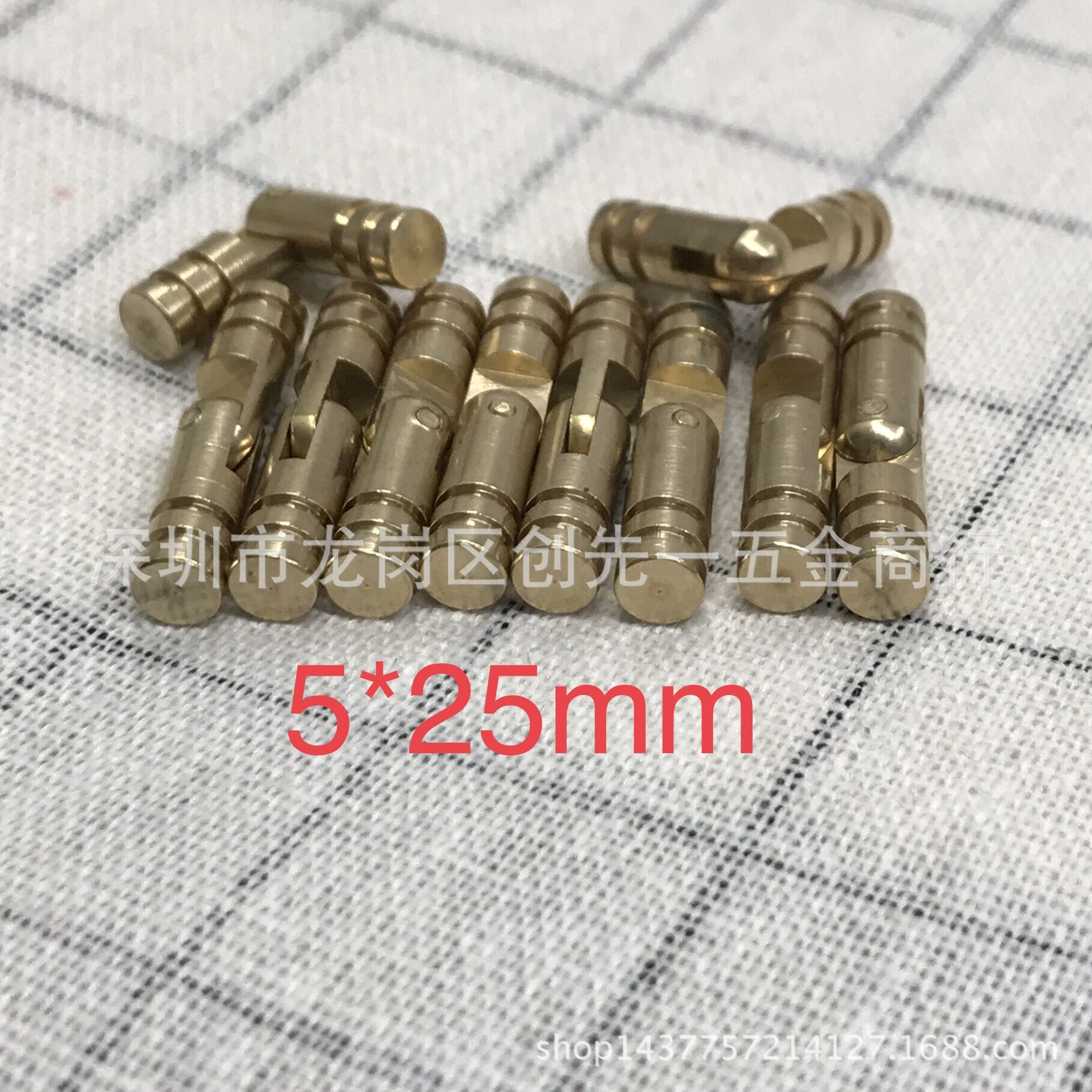 Brass cylindrical hinge, cylindrical hinge, gift box hinge Application Scenario