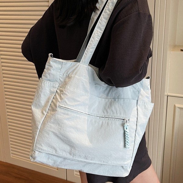 Vintage large-capacity women's single-shoulder bag, new street fashion style, eye-catching commuting tote bag, college student casual bag Specification drawing