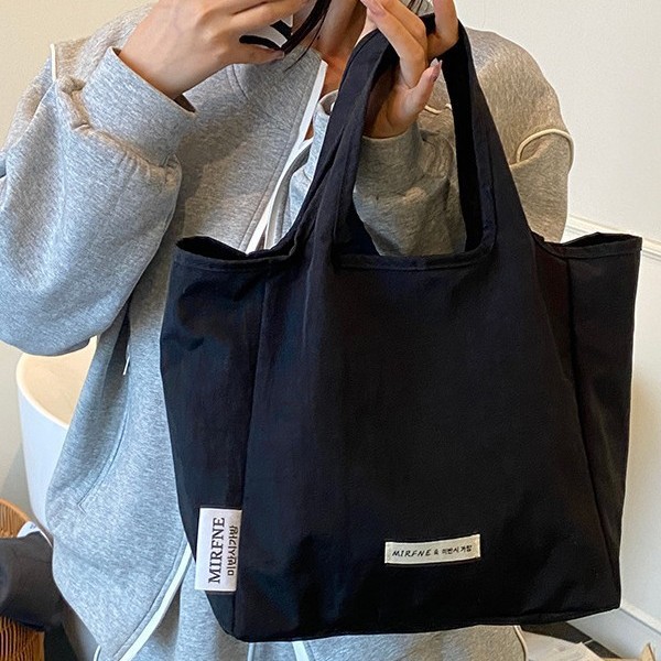 Korean casual large-capacity bucket bag for women 2025 summer, simple nylon fabric single-shoulder bag, shopping bag, handbag details Picture