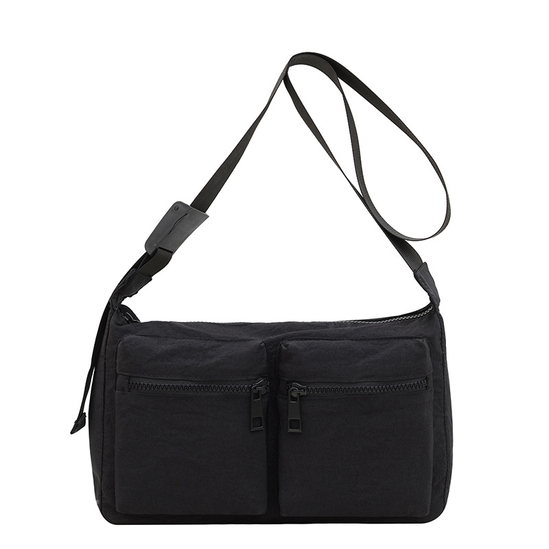 New large-capacity casual nylon bag, women's fashionable, simple and trendy travel single-shoulder crossbody bag, class commuting bag Item Picture