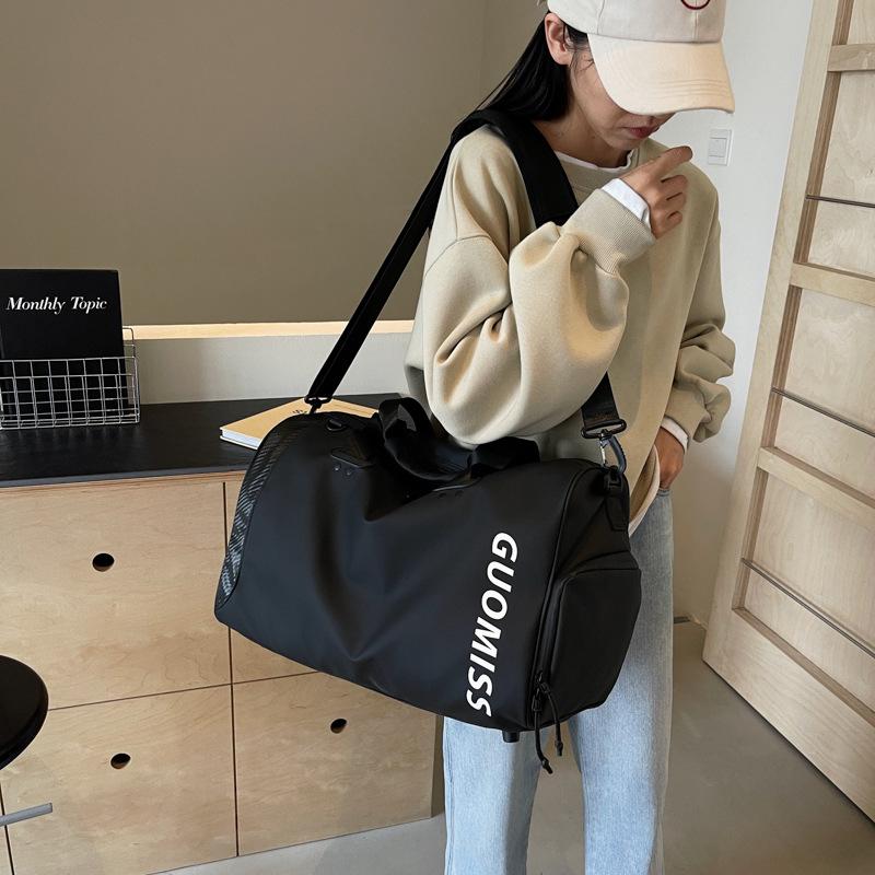 New large-capacity short-distance travel bag for going out, multi-functional dry and wet separation sports, swimming and fitness bag with independent shoe compartment Specification drawing