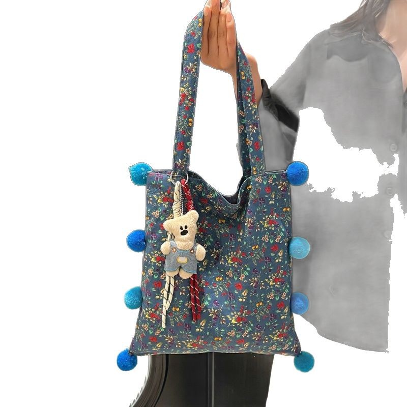 2025 Versatile casual and laid-back style fur bag, Korean-style floral fabric bag, niche high appearance level versatile crossbody bag Item Picture