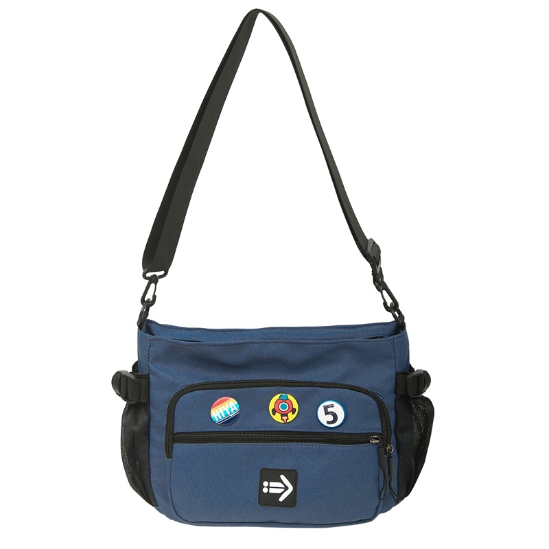 A fashionable new large-capacity, trendy single-shoulder crossbody bag for both men and women, a student tutorial bag, and a cool street style Item Picture