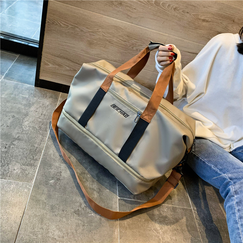 Travel bag: Large-capacity hand-held bag for women's short trips, lightweight storage bag for men's travel and fitness, luggage bag for students on business trips and boarding at school full figure
