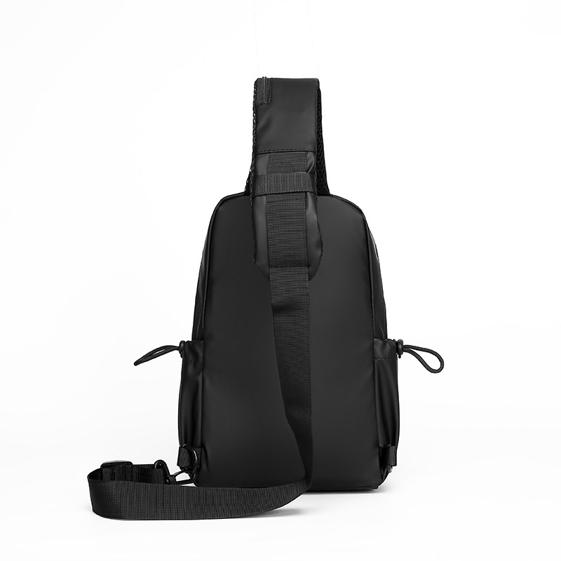 New men's crossbody bag with a high-end feel, casual large-capacity single-shoulder bag, water-resistant and trendy Oxford fabric backpack Application Scenario