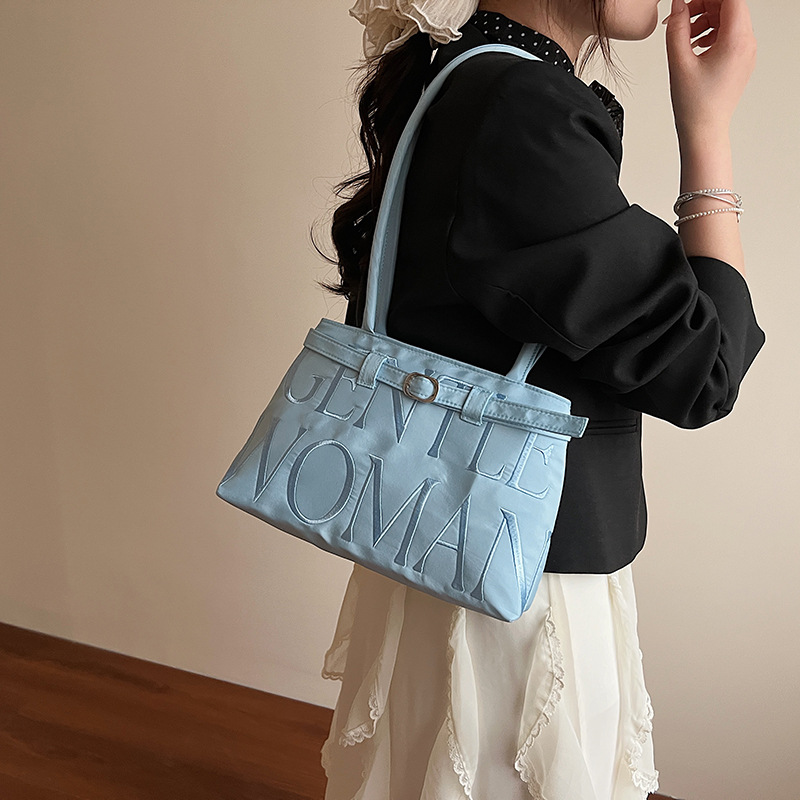 Cross-border fashion niche design lettered hand-held underarm bag for women 2025 new style versatile retro embroidered single-shoulder bag Specification drawing