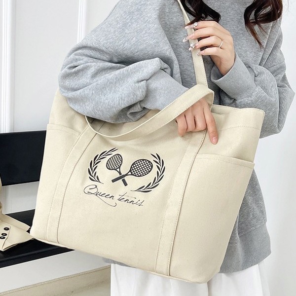 Spring 2025 New Edition Simple women's bag, thickened canvas bag, women's hand and shoulder large capacity tote bag Application Scenario