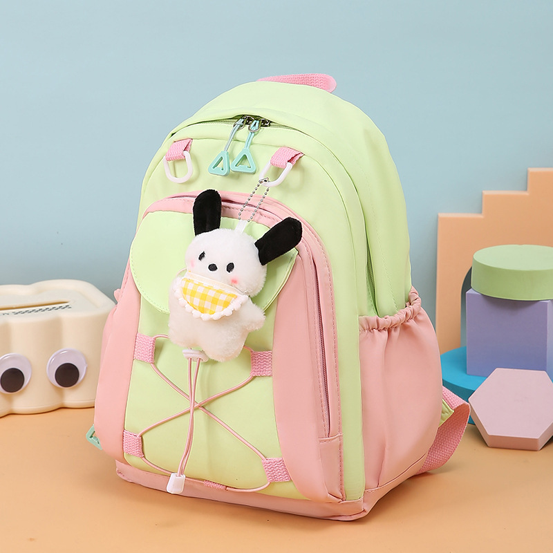 The new backpack is a simple Harajuku children's small backpack with a fresh and clean look, large capacity, cute and lightweight, and a color-blocking schoolbag Application Scenario