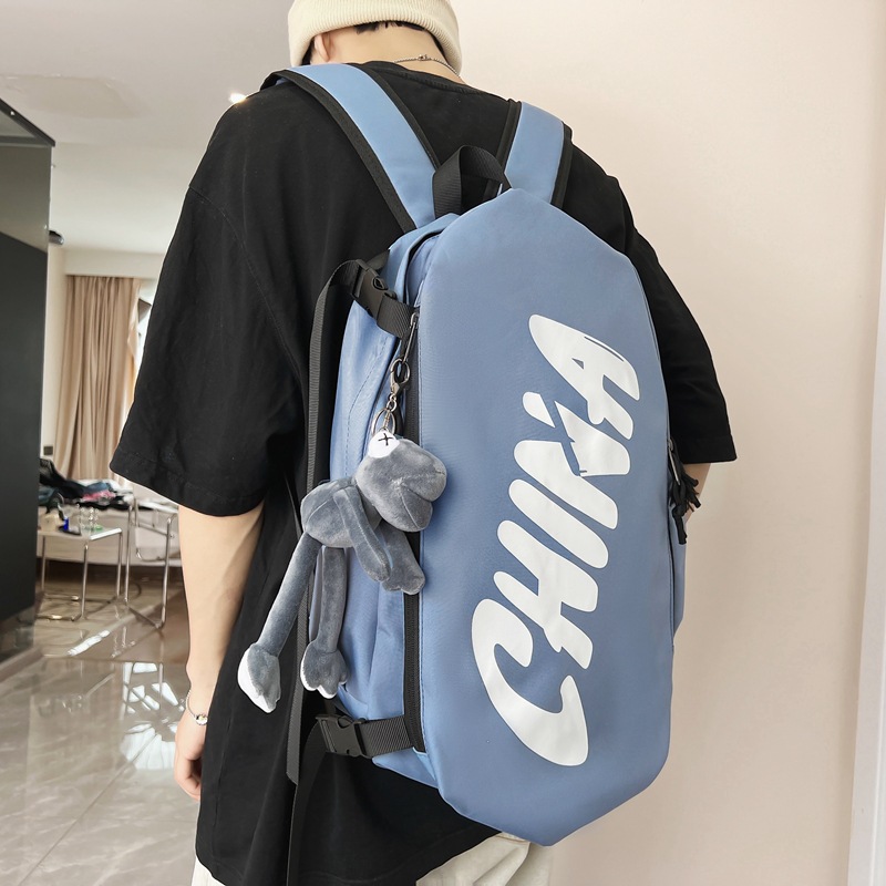 New street fashion backpacks, men's large-capacity outdoor travel backpacks, women's trendy high school and college student backpacks Application Scenario