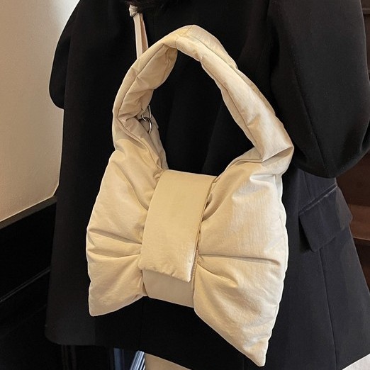 Cross-border hand-held large-capacity bow tote bag, a trendy and versatile bag for women, a single-shoulder bag for daily work and travel full figure