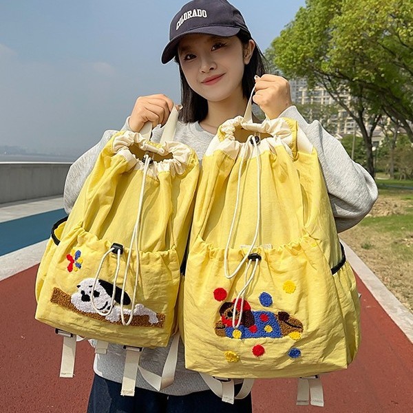 New fashionable, large-capacity, cute puppy backpack, drawstring student school bag, outdoor sports backpack Application Scenario