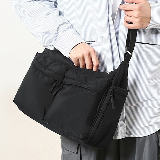 New women's bags: High-end casual crossbody bag, computer bag, multi-pocket sports crossbody bag, workwear style single-shoulder bag Application Scenario