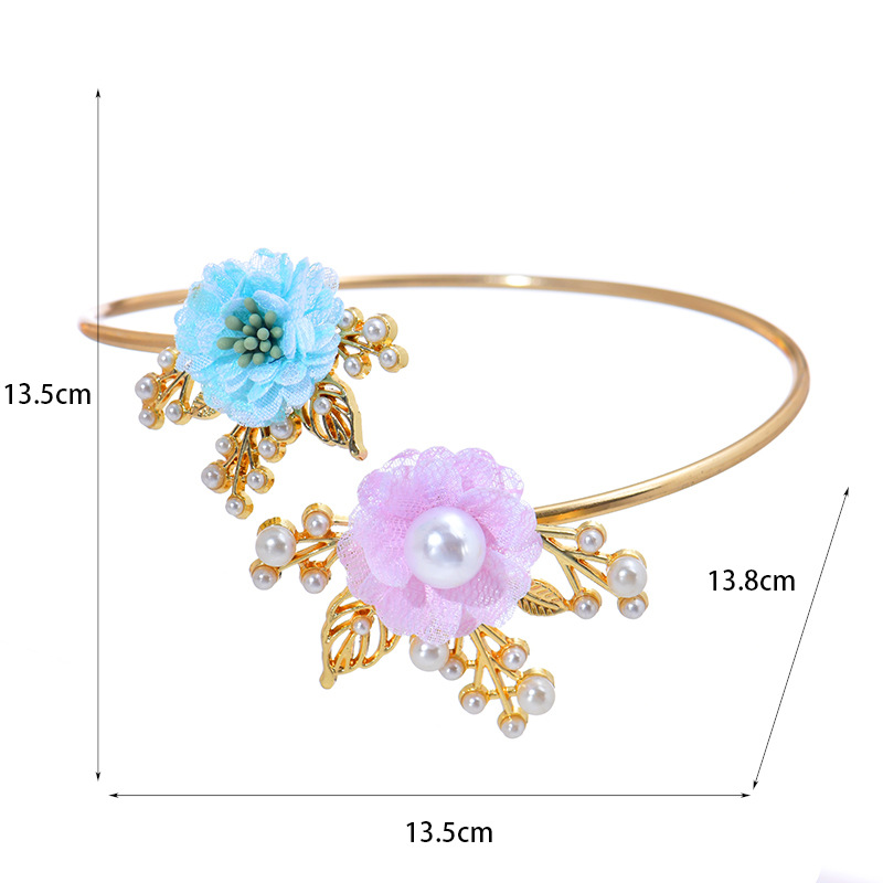 Cross-border creative gauze curtain decoration storage clips, binding straps, branch flower curtain buckle straps, bedroom decorative small ornaments Application Scenario