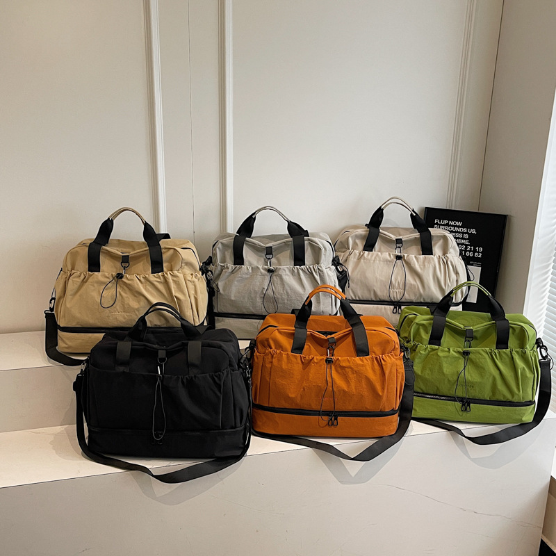 New cross-border short-distance travel bag for women, large-capacity multi-functional sports and fitness bag, dry and wet separation luggage storage bag Application Scenario