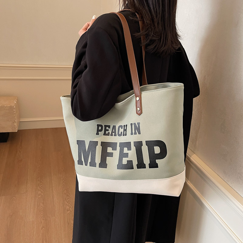 Korean-style tote bag for women, Japanese-style casual canvas versatile single-shoulder bag, large-capacity student commuting bag for class at 8 a.m details Picture