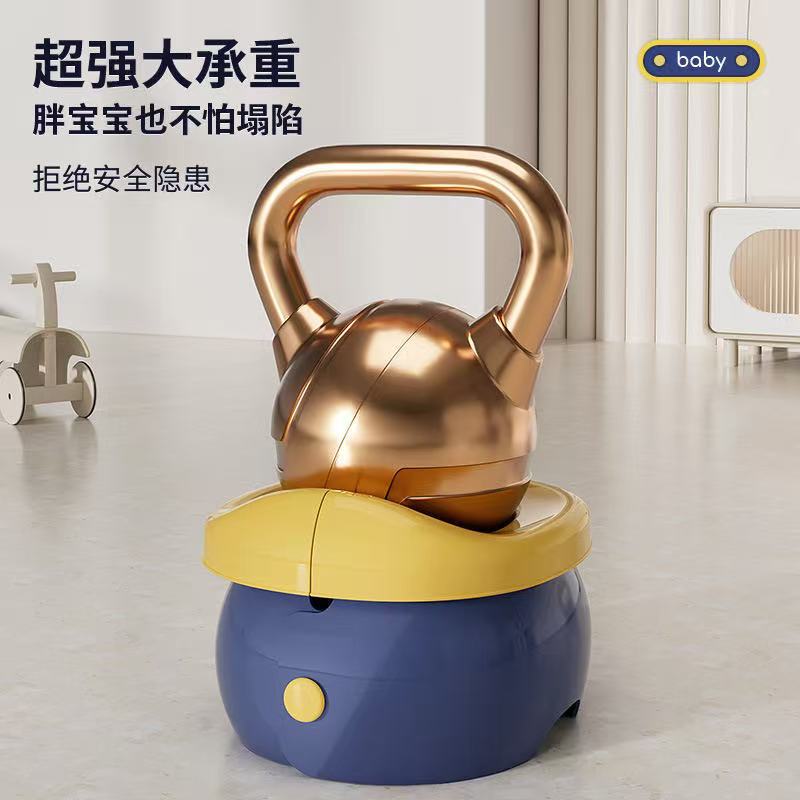 Portable indoor toilet for children, specially designed for boys and girls, foldable toilet bowl for infants and toddlers Application Scenario