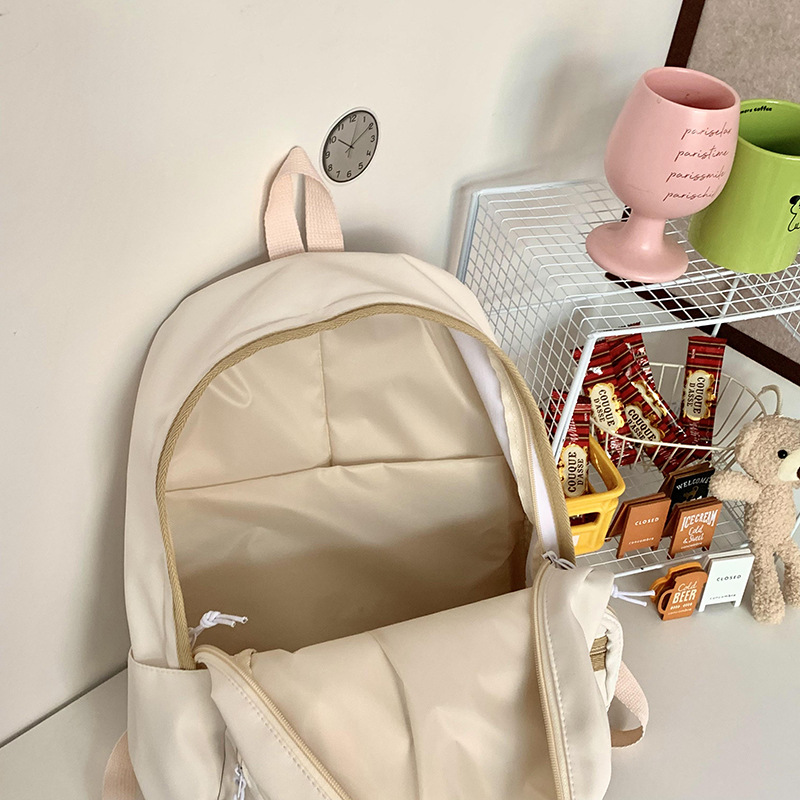 This Japanese-style Instagram cute girl backpack is lightweight, versatile and has a large capacity. It's a lightweight backpack for college students Application Scenario