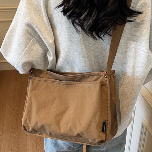 New Japanese Haraju-style crossbody bag for women, lightweight and versatile, single-shoulder pillow bag, high school and college student cloth bag backpack Specification drawing