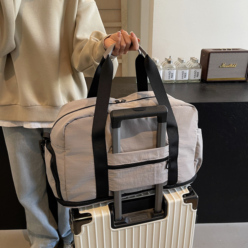 Lightweight and large-capacity hand-held luggage bag with dry and wet separation, simple sports and fitness bag, multi-functional and expandable travel bag details Picture