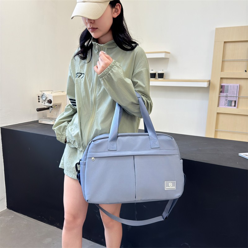 Wholesale of large-capacity dry-wet separation portable travel bags for both men and women, independent shoe compartments and luggage storage bags Application Scenario