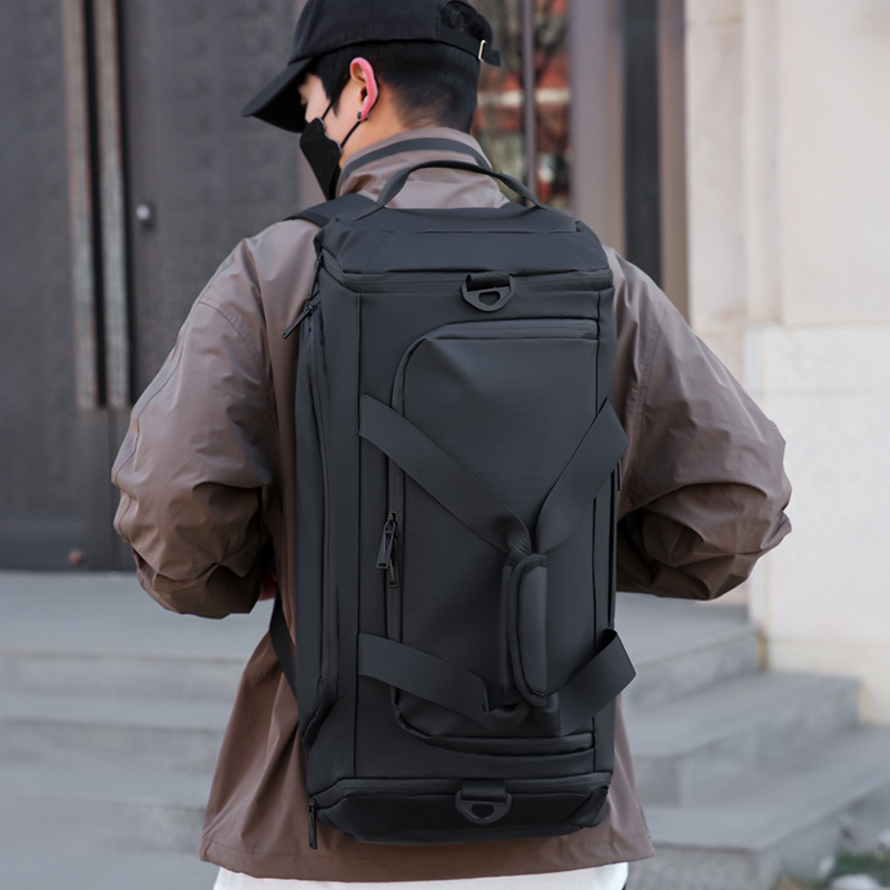 Cross-border dry-wet separation fitness bag, multi-functional men's shoulder bag for going out, business trip and boarding carry-on travel bag Application Scenario