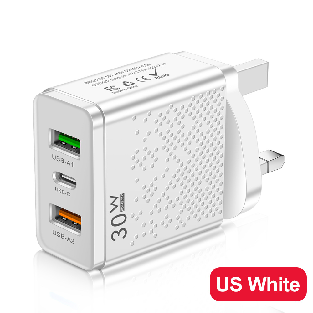 New LED 2USB+PDType-c mobile phone charger with multiple ports for US, European and British travel charging Application Scenario