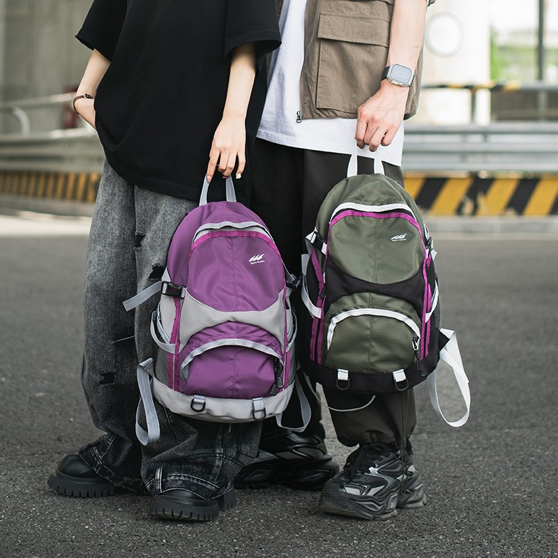 Retro backpack, student outdoor leisure travel bag, color-block lightweight sports hiking bag, multi-functional schoolbag Application Scenario