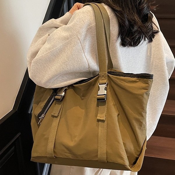 Large-capacity tote bag, women's single-shoulder crossbody large bag, fashionable and trendy casual single-shoulder bag, student class handbag Specification drawing